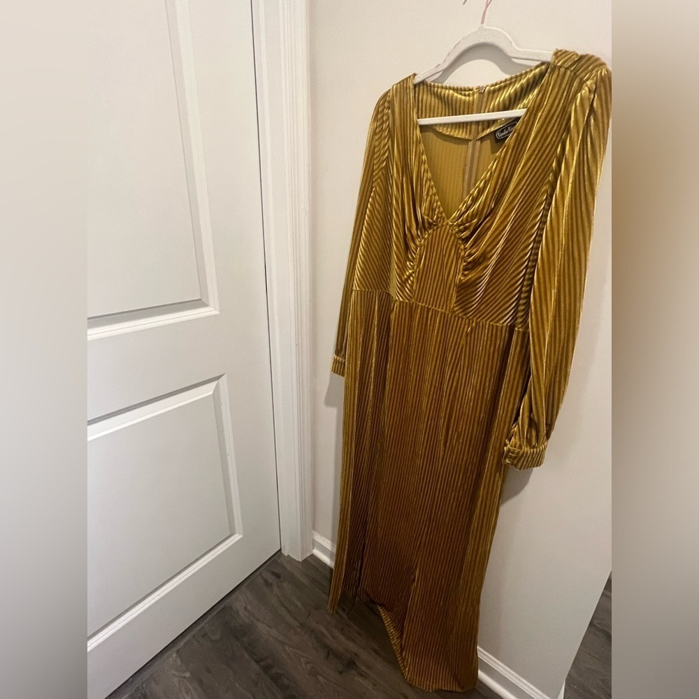 Voodoo Vixen Edith Velvet Jewel Dress - Picture 2 of 11